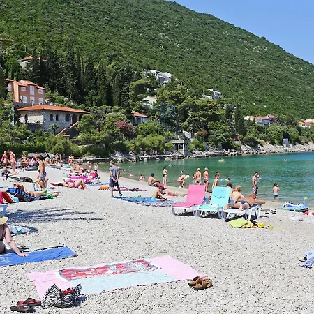 Pensión Double 258e Trpanj